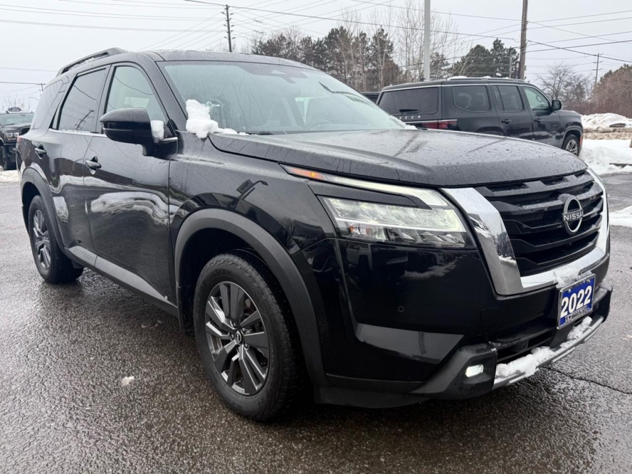2022 Nissan Pathfinder SV  - Sunroof -  Navigation - $101.55 /Wk Photo