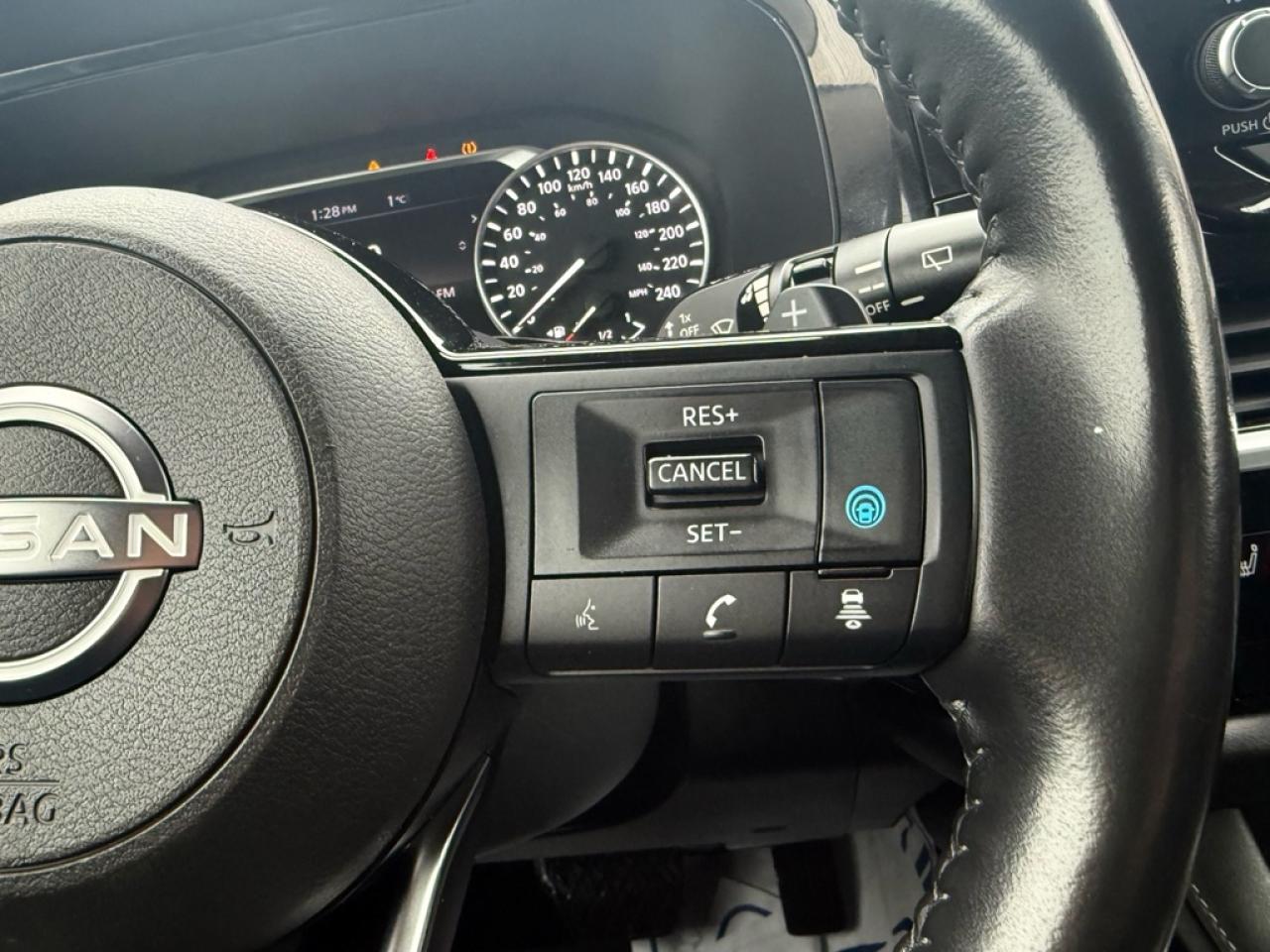 2022 Nissan Pathfinder SV  - Sunroof -  Navigation - $101.55 /Wk Photo