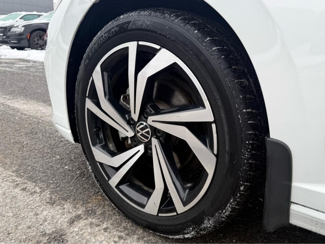 2025 Volkswagen Jetta Highline  - Cooled Seats - $90.81 /Wk Photo