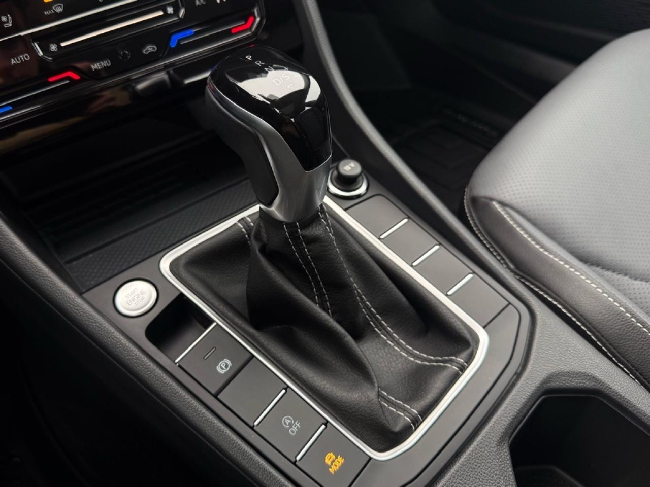 2025 Volkswagen Jetta Highline  - Cooled Seats - $90.81 /Wk Photo