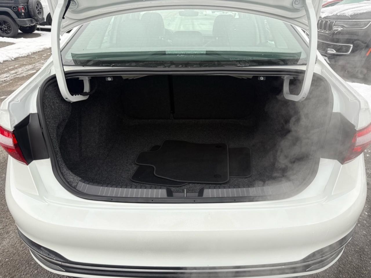 2025 Volkswagen Jetta Highline  - Cooled Seats - $90.81 /Wk Photo