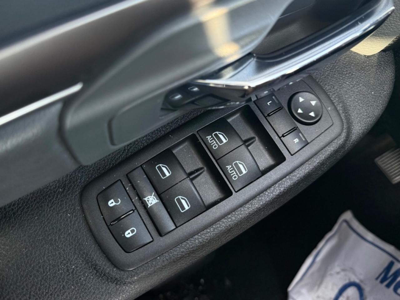 2023 RAM 1500 Classic SLT  - Aluminum Wheels -  Proximity Key - $113.93 /Wk Photo