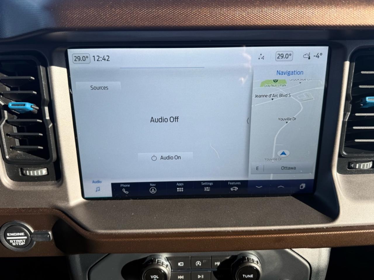 2022 Ford Bronco Outer Banks  - Navigation -  Heated Seats - $130.20 /Wk Photo