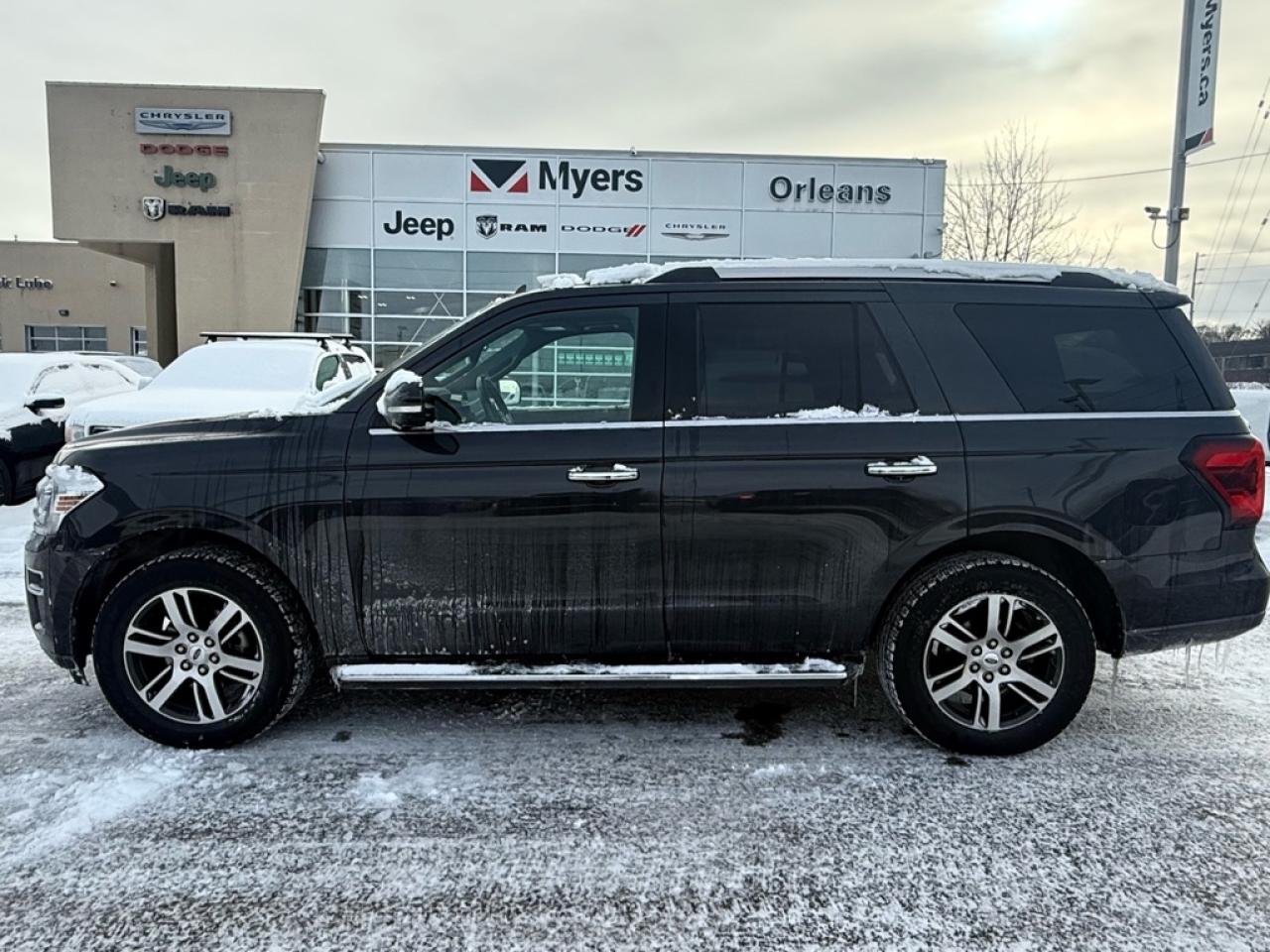 2023 Ford Expedition Limited   - Sunroof -  Cooled Seats Photo