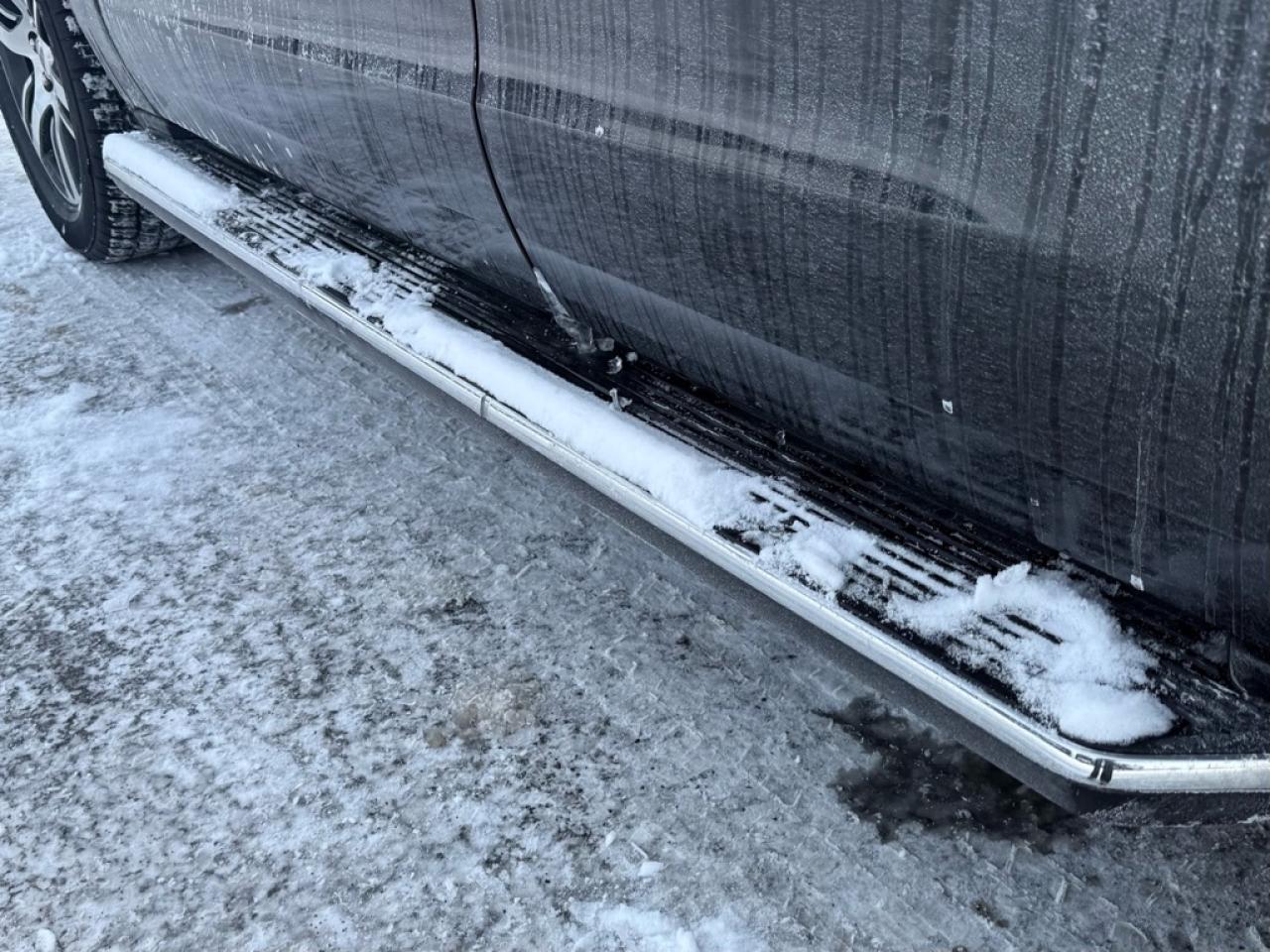 2023 Ford Expedition Limited   - Sunroof -  Cooled Seats Photo