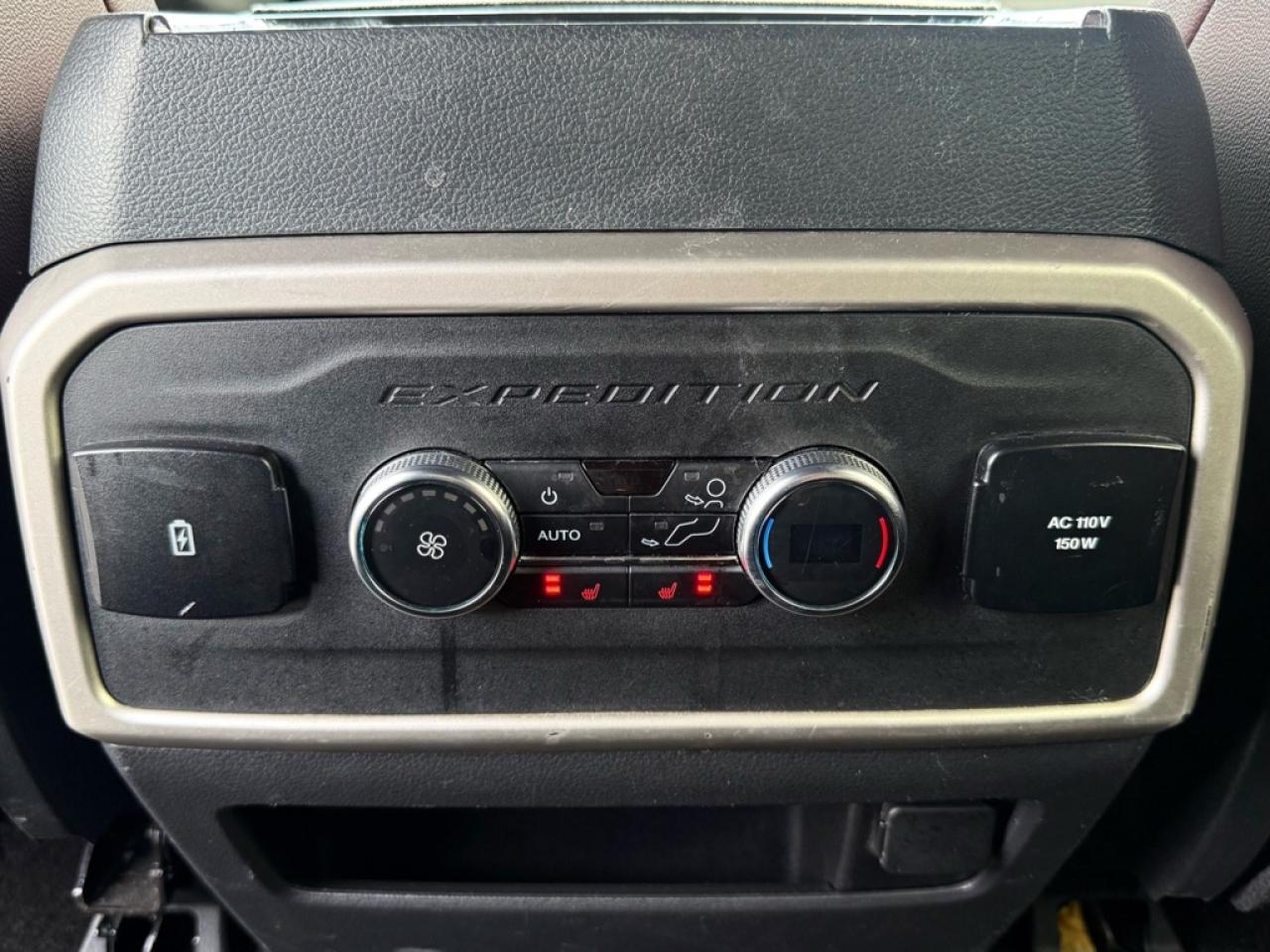2023 Ford Expedition Limited   - Sunroof -  Cooled Seats Photo