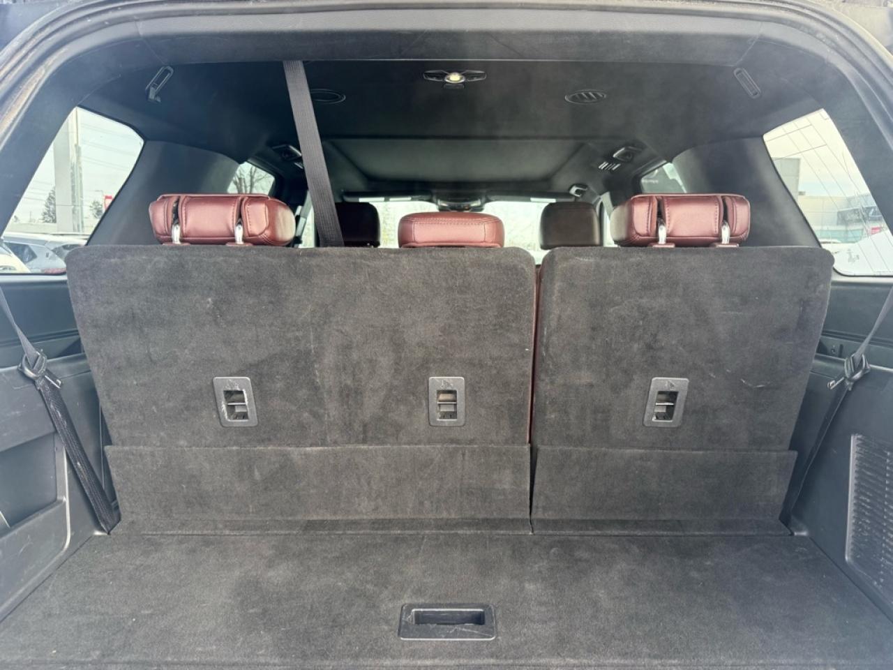 2023 Ford Expedition Limited   - Sunroof -  Cooled Seats Photo