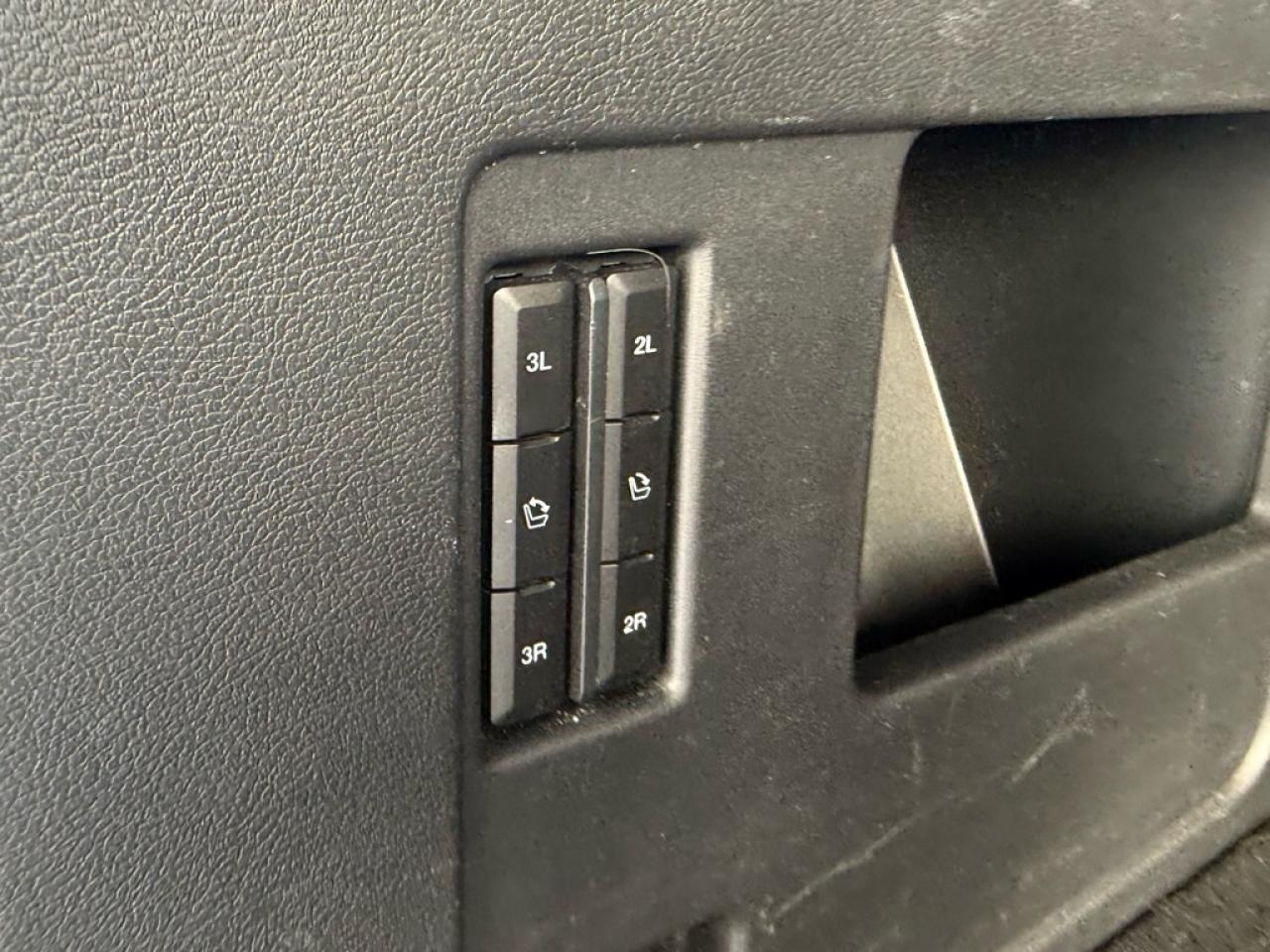 2023 Ford Expedition Limited   - Sunroof -  Cooled Seats Photo