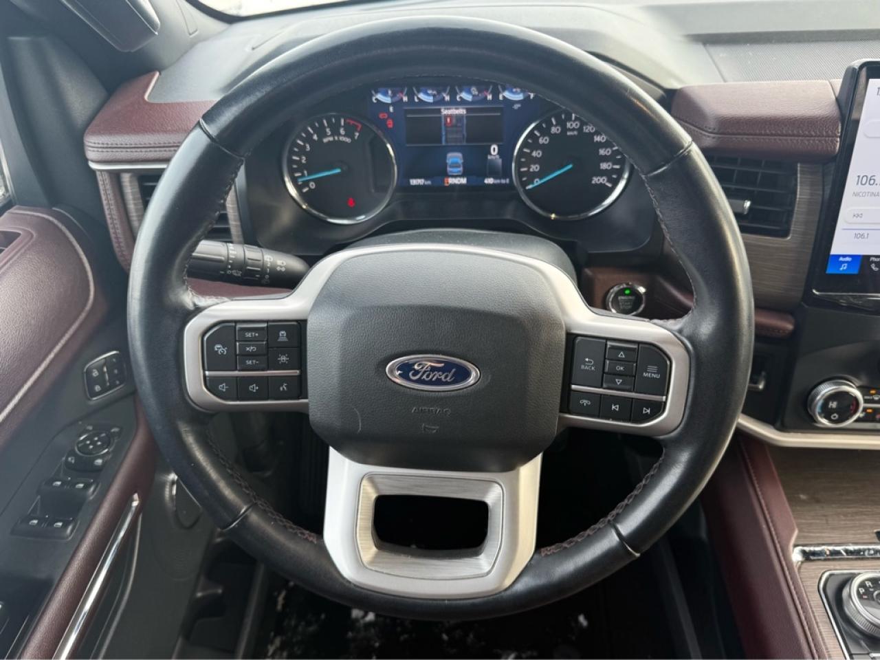 2023 Ford Expedition Limited   - Sunroof -  Cooled Seats Photo2