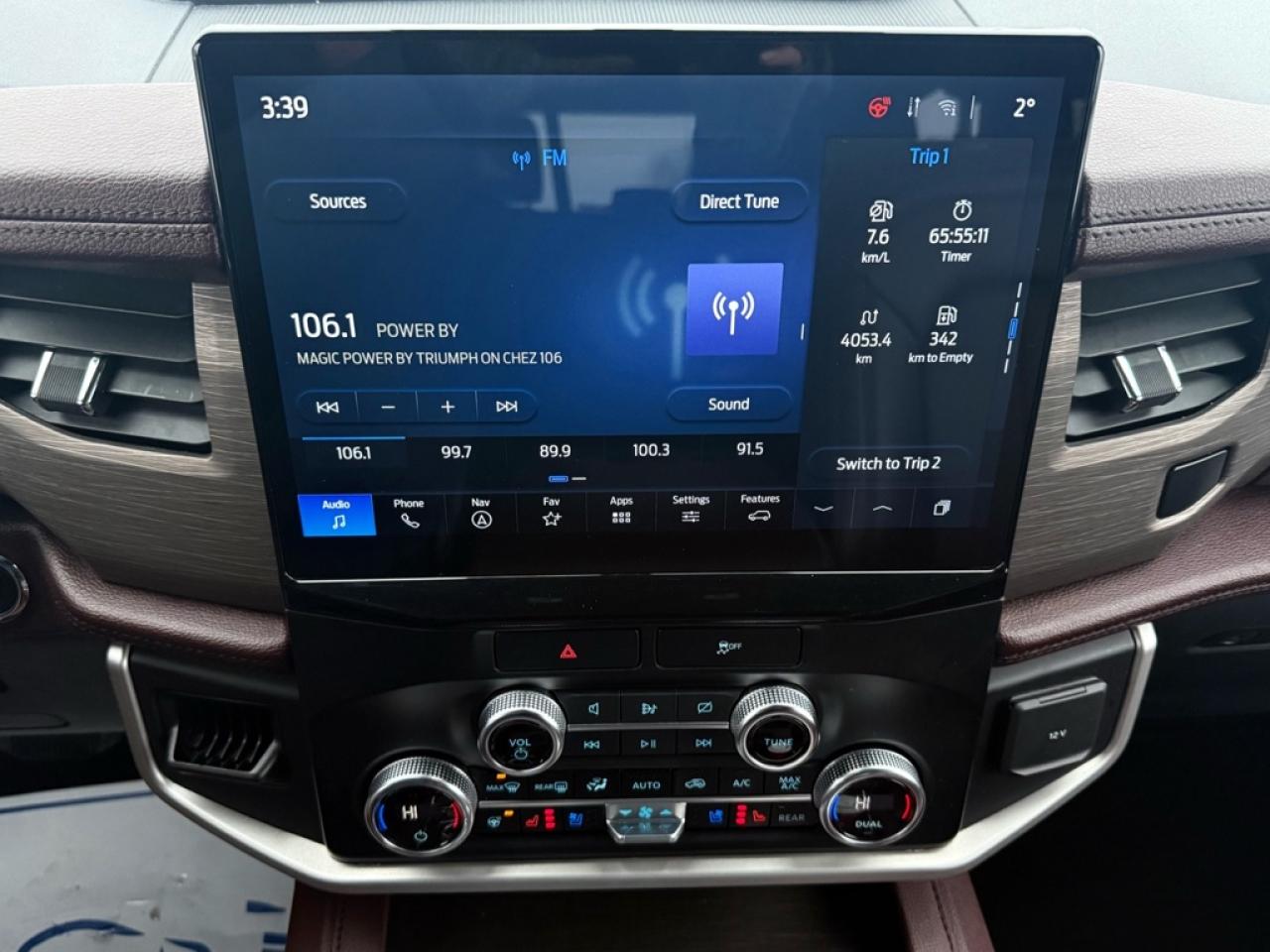 2023 Ford Expedition Limited   - Sunroof -  Cooled Seats Photo