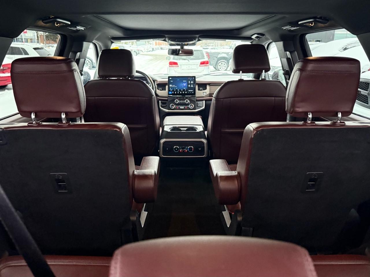 2023 Ford Expedition Limited   - Sunroof -  Cooled Seats Photo