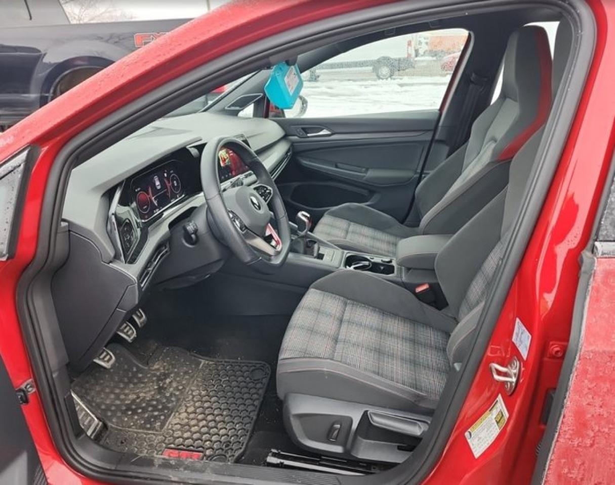 2022 Volkswagen Golf GTI Performance | 6 Speed Manual | Fun Daily | Sunroof | Heated Seats + Steering | and More ! Photo2