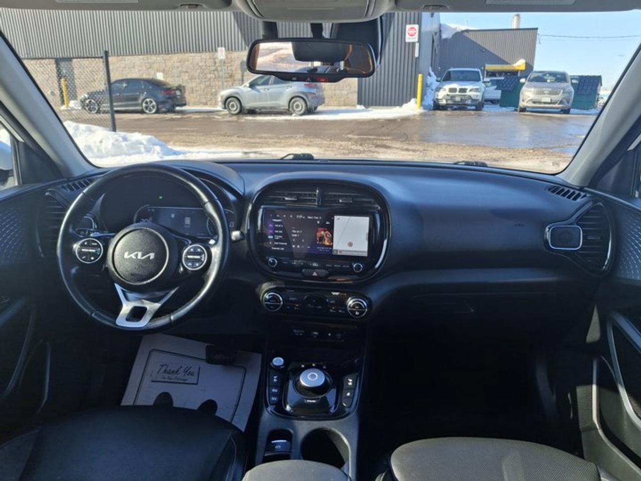 2023 Kia Soul EV EV Limited | Long Range | Leather | Sunroof | Nav | Heated + Cooled Seats | Heated Wheel and More ! Photo