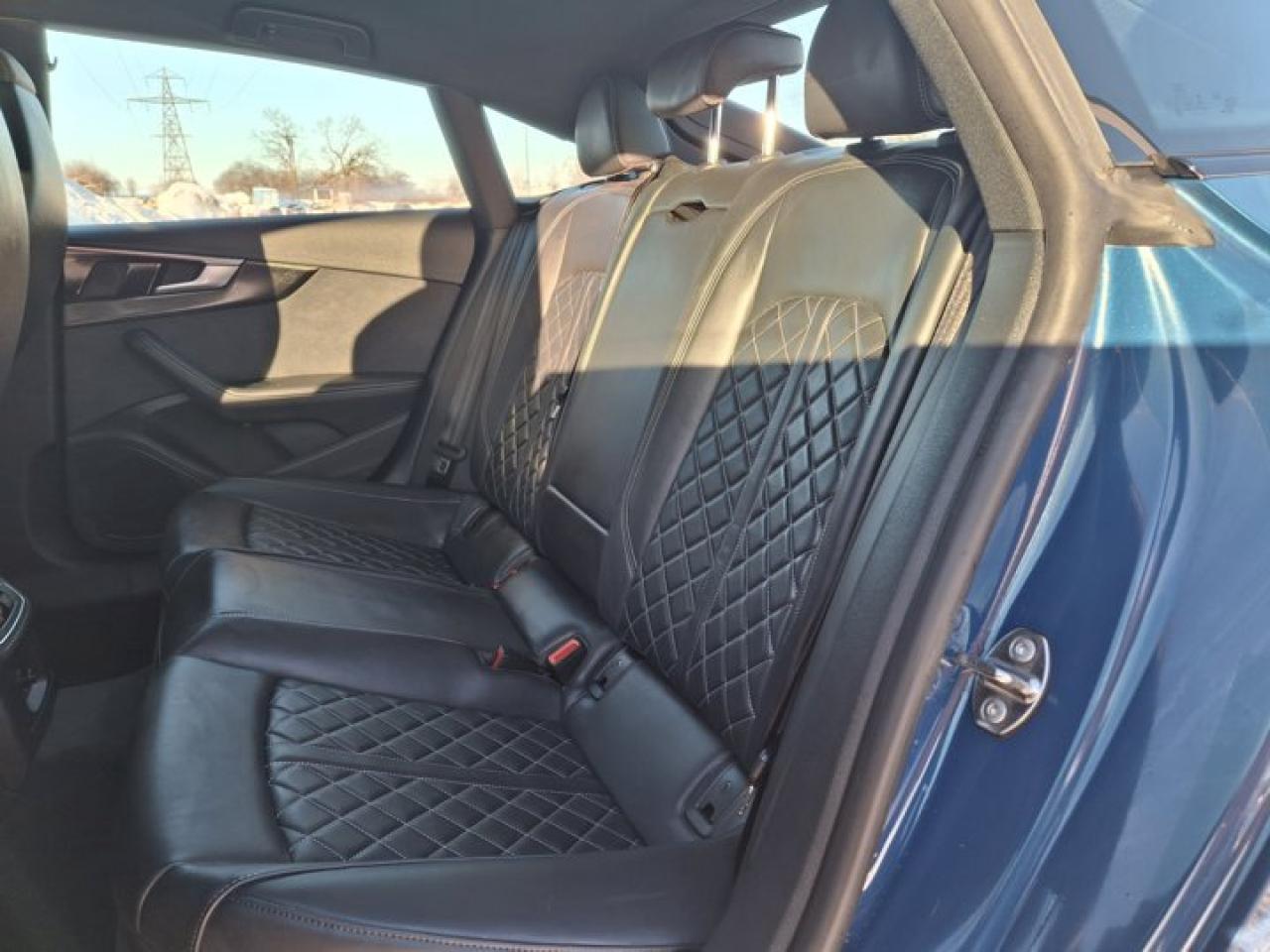 2023 Audi S5 Sportback Progressiv AWD | S-Line | Black Optic Plus | Sport | Leather | Nav | Sunroof | Heated Wheel & More ! Photo