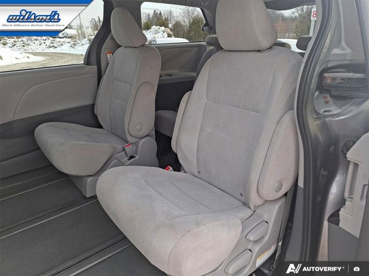 2020 Toyota Sienna 7 Passenger | V6 | Radar Cruise | Rear Camera | Bluetooth | Keyless Entry | and More ! Photo