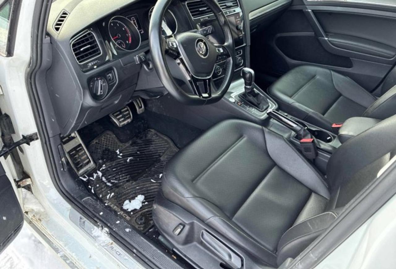 2019 Volkswagen Golf Alltrack Highline DSG AWD | Leatherette | Pano Roof | Adaptive Cruise | Heated Seats | CarPlay + More ! Photo