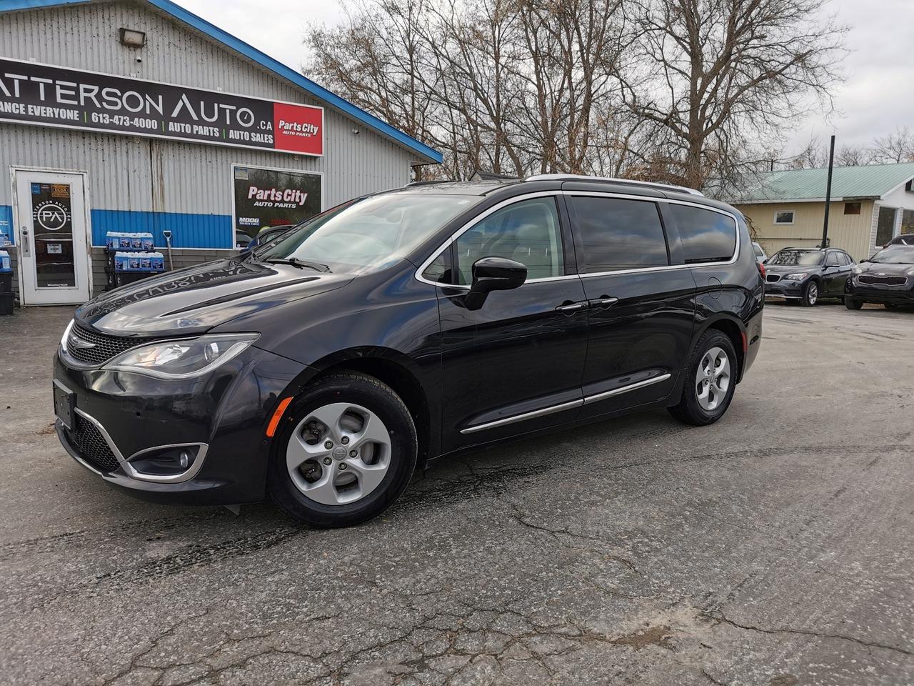 2017 Chrysler Pacifica Touring-L Plus - Photo #1