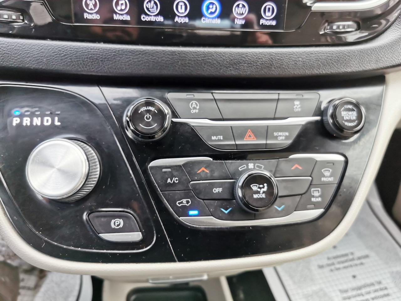 2017 Chrysler Pacifica Touring-L Plus Photo