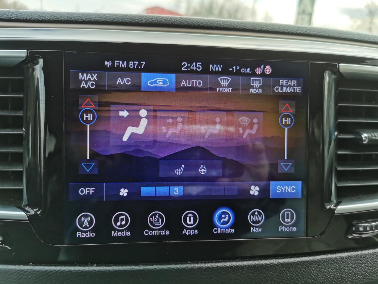 2017 Chrysler Pacifica Touring-L Plus Photo