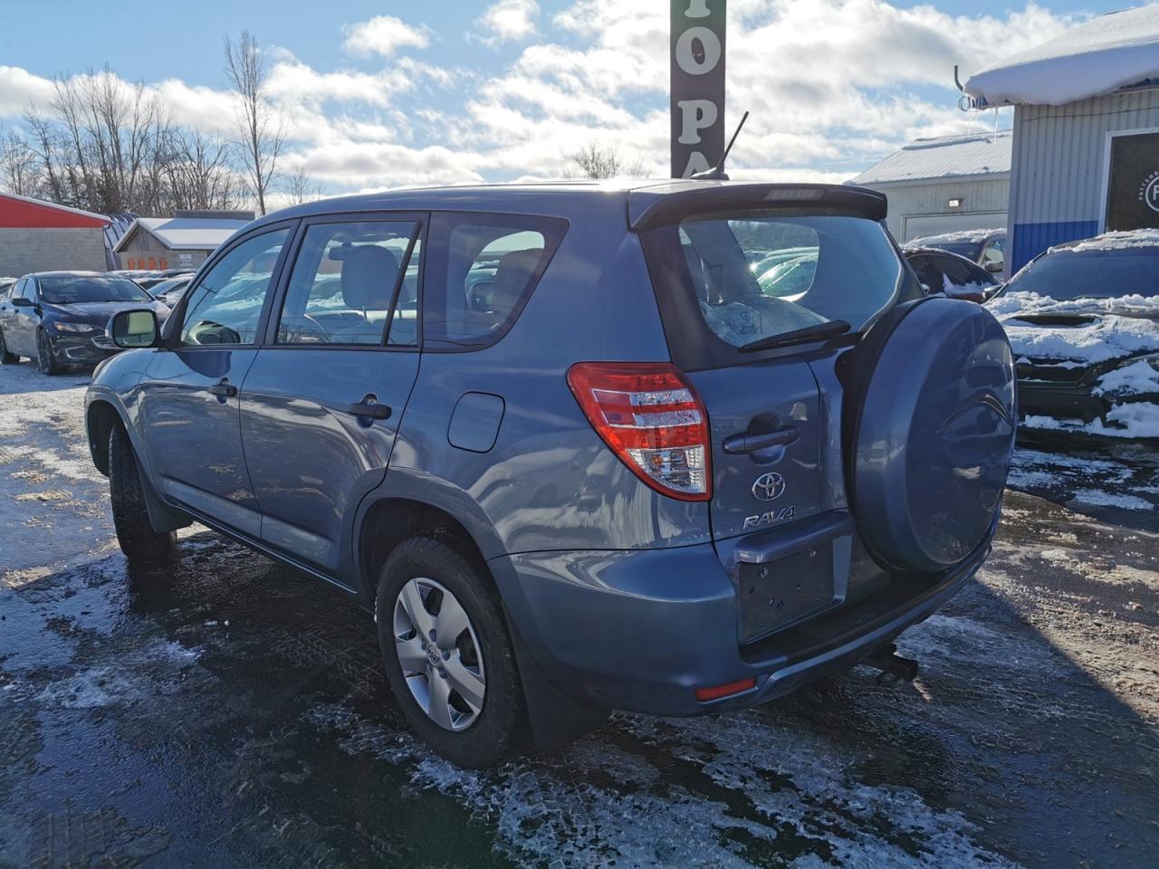 2012 Toyota RAV4 I4 - Photo #3