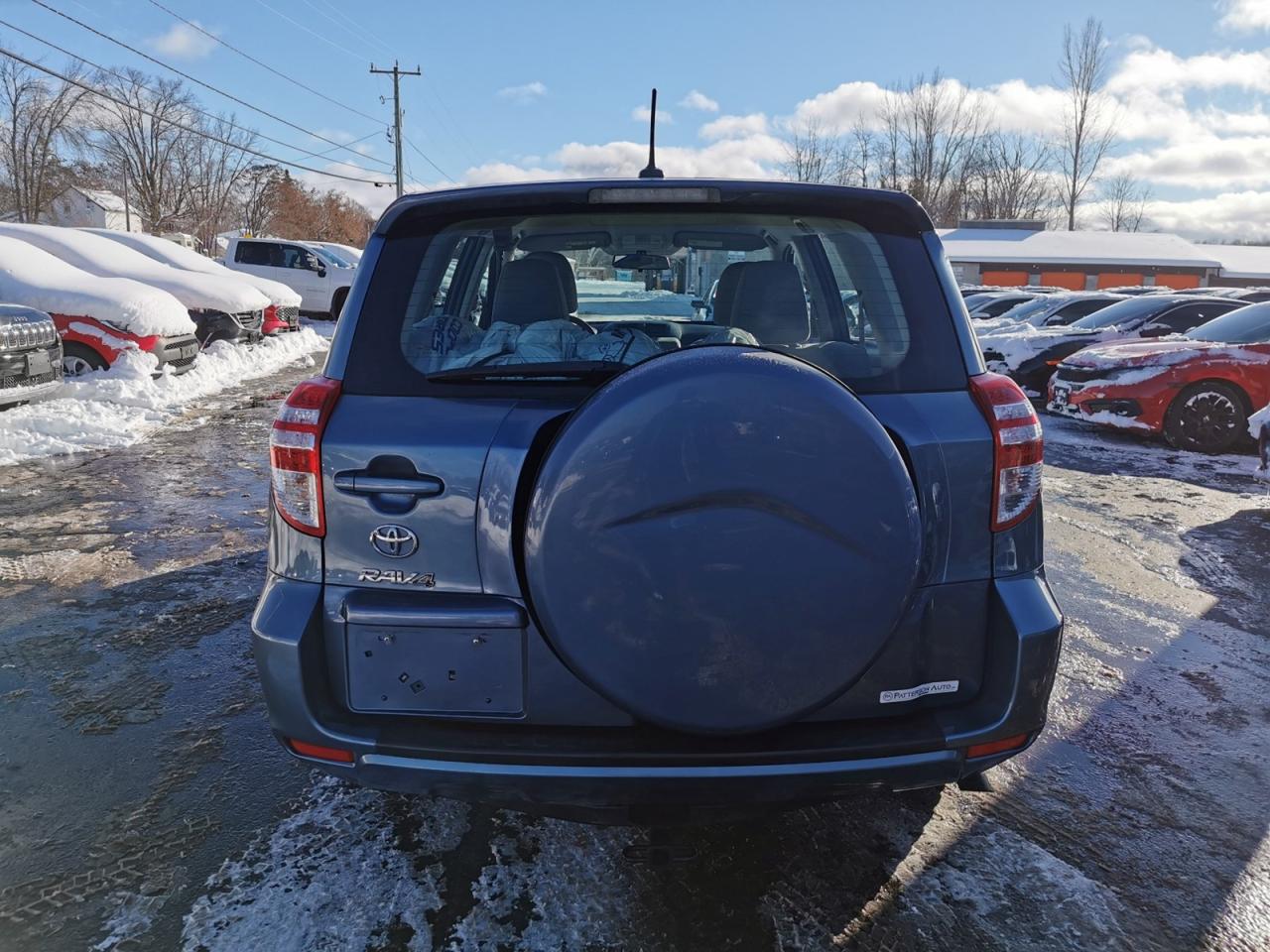 2012 Toyota RAV4 I4 - Photo #4