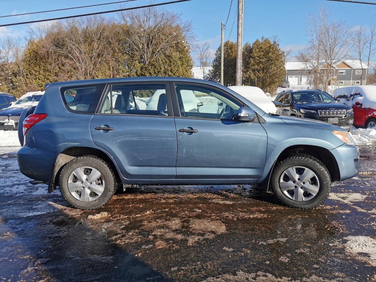 2012 Toyota RAV4 I4 - Photo #6