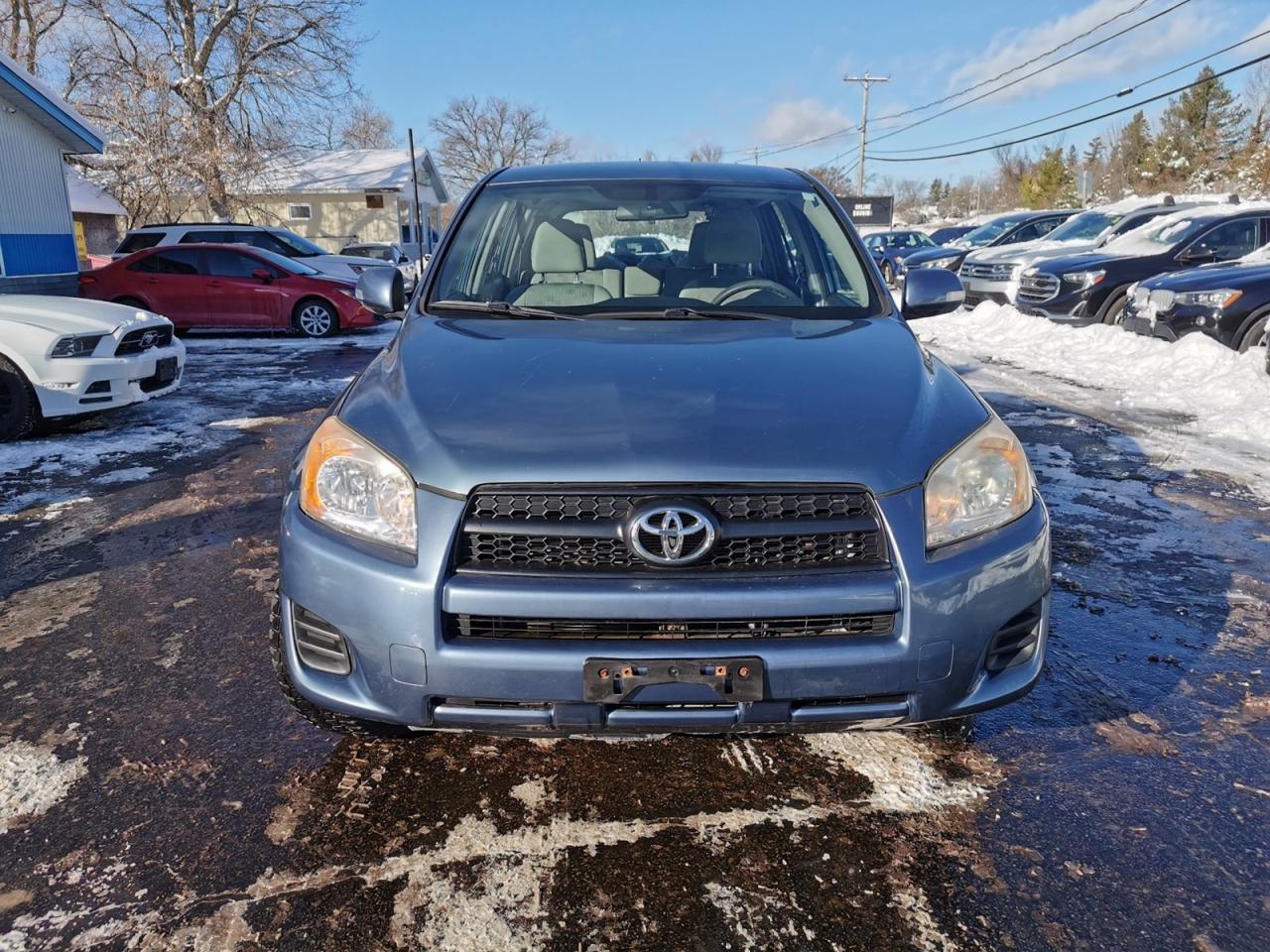 2012 Toyota RAV4 I4 - Photo #8