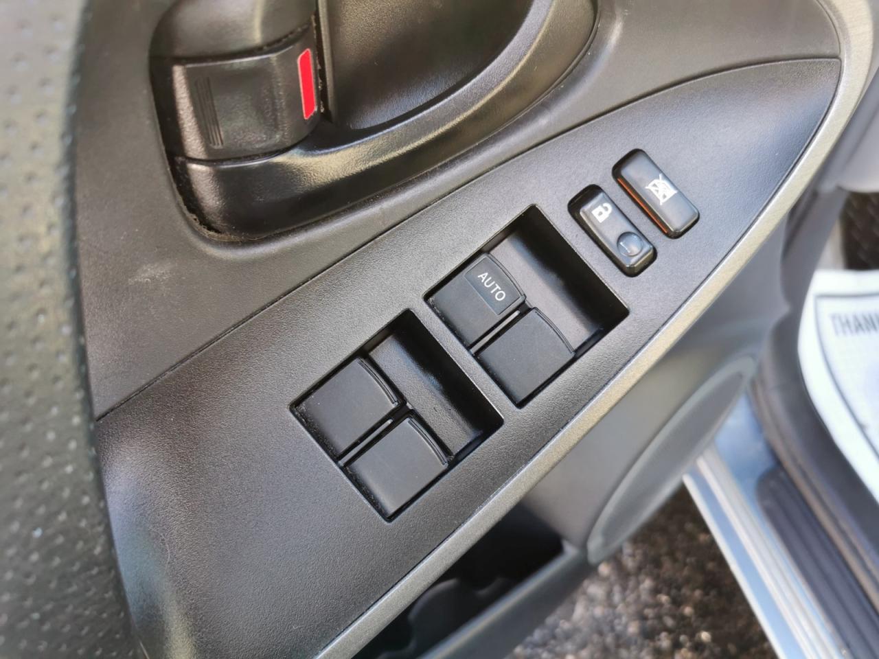 2012 Toyota RAV4 I4 - Photo #10