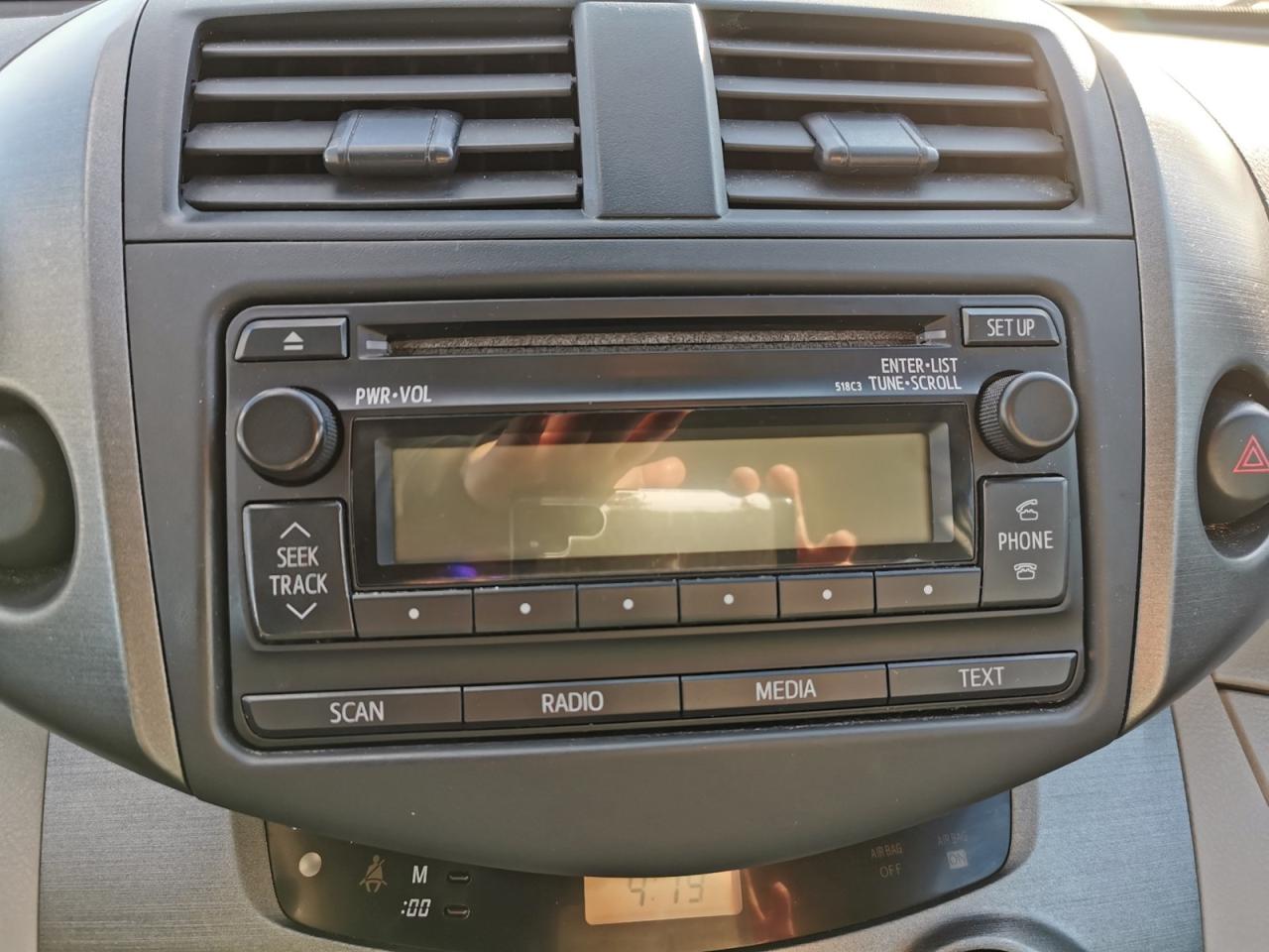 2012 Toyota RAV4 I4 - Photo #20