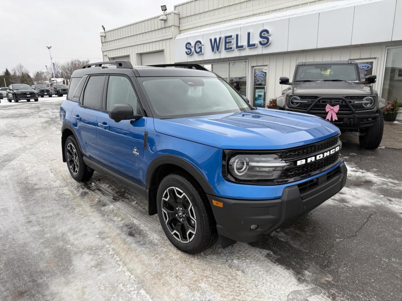 2025 Ford Bronco Sport Sport Outer Banks Photo2