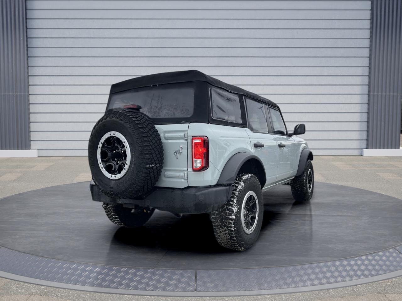 2024 Ford Bronco Big Bend Photo3