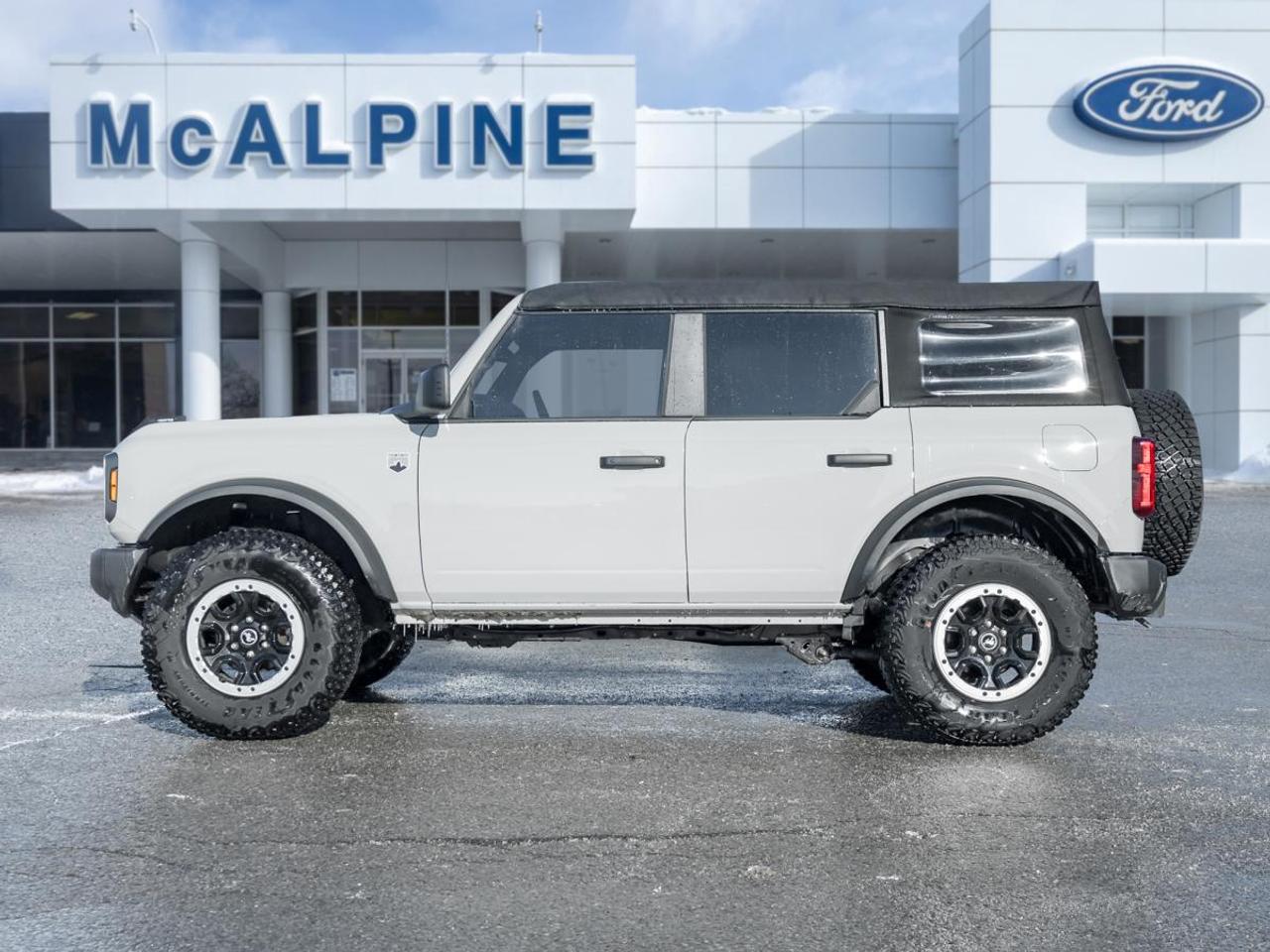 2024 Ford Bronco Big Bend Photo2