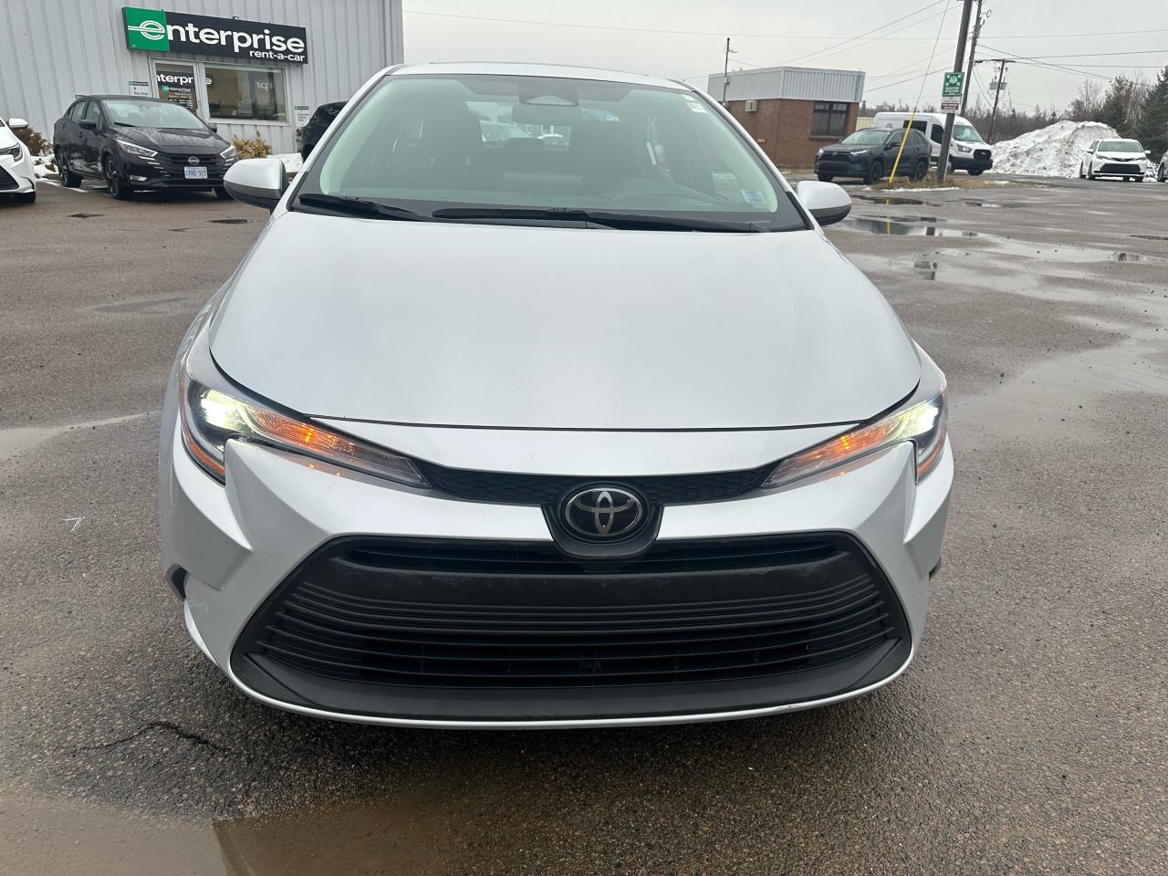 2024 Toyota Corolla LE UPGRADE Photo2