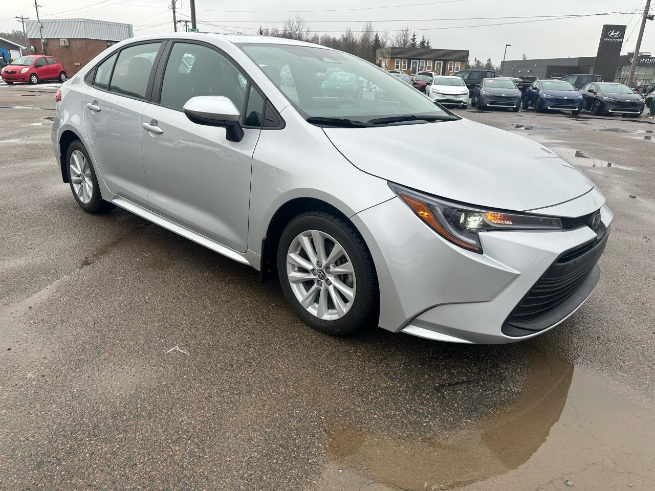 2024 Toyota Corolla LE UPGRADE Photo1