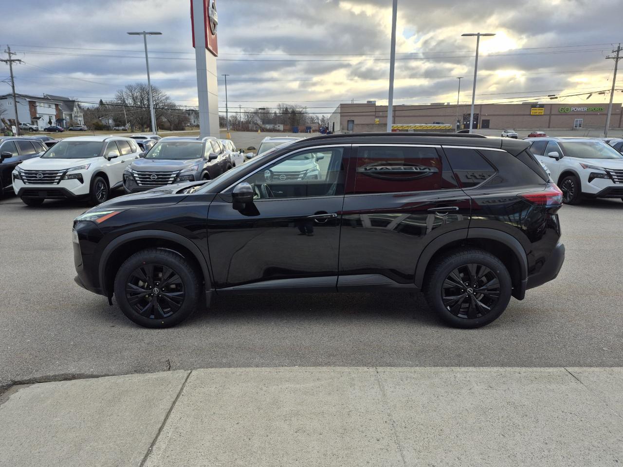 2023 Nissan Rogue SV MIDNIGHT EDITION LEATHER - MOONROOF - 360 CAMERAS Photo22