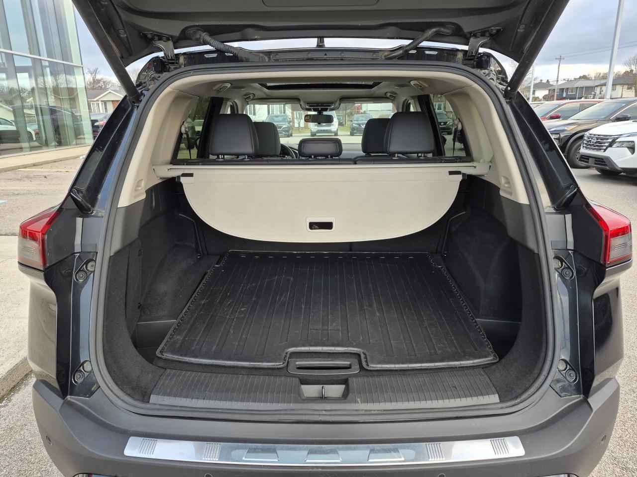 2023 Nissan Rogue SV MIDNIGHT EDITION LEATHER - MOONROOF - 360 CAMERAS Photo17