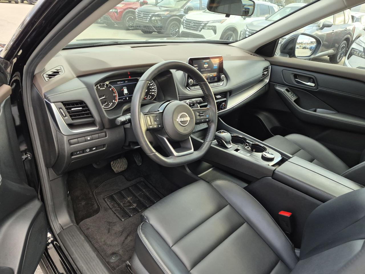 2023 Nissan Rogue SV MIDNIGHT EDITION LEATHER - MOONROOF - 360 CAMERAS Photo6