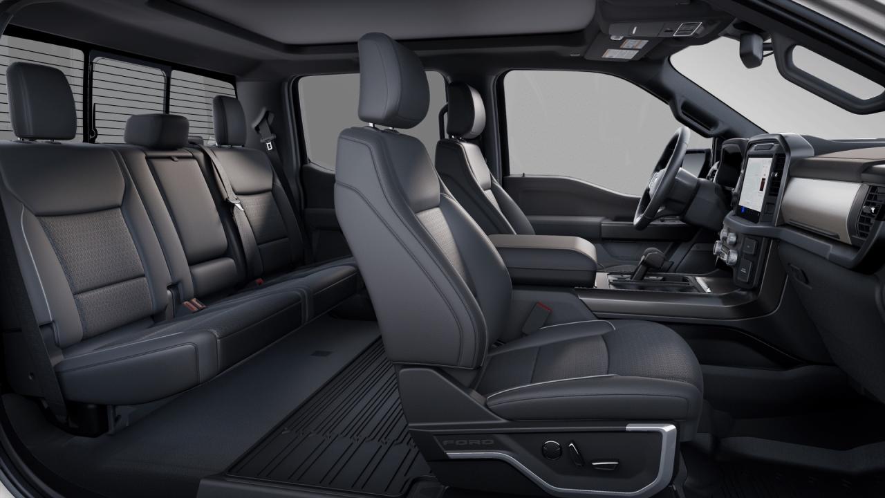 2025 Ford F-150 Lariat Photo7