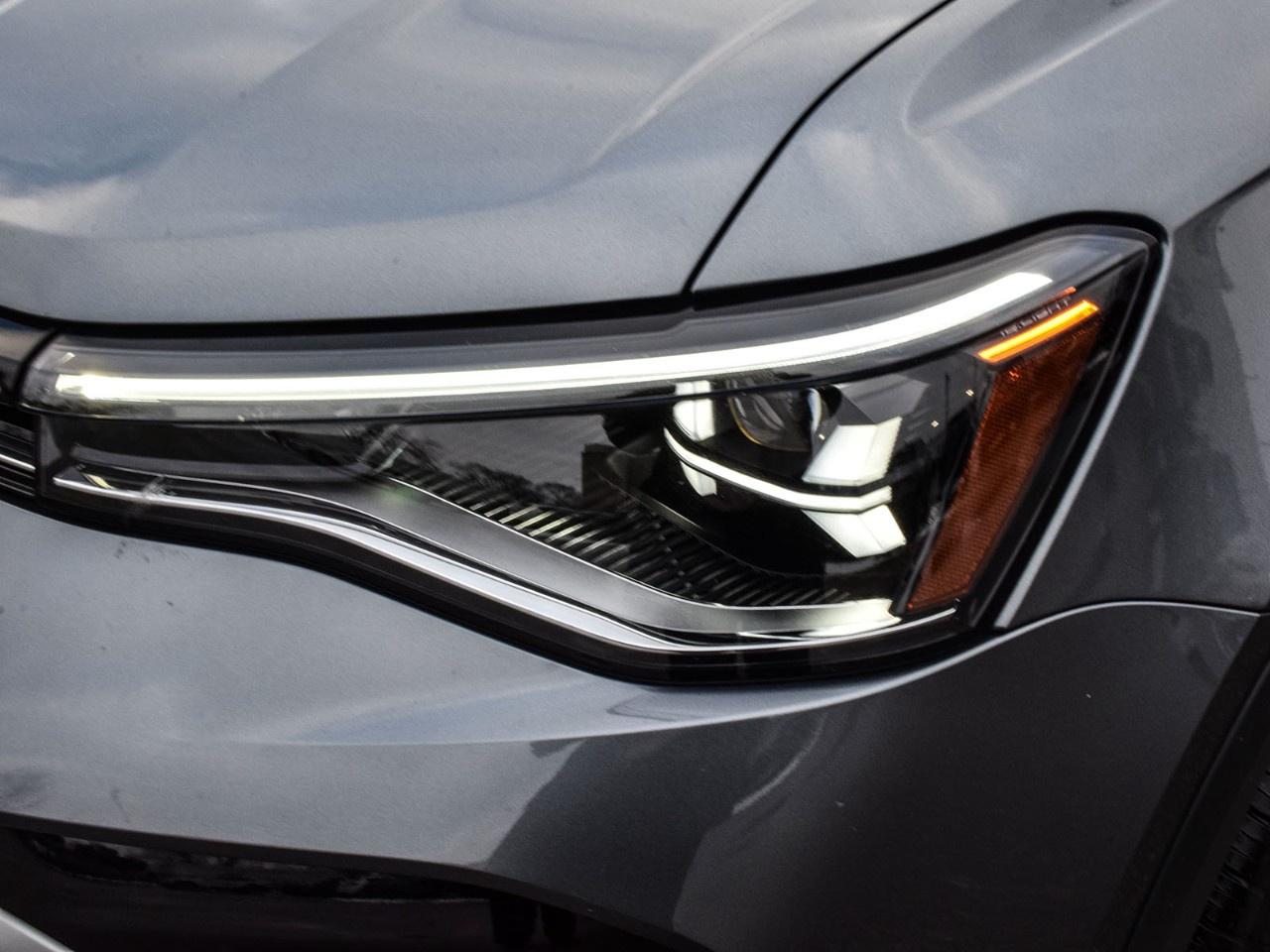 2025 Volkswagen Taos Comfortline 4Motion Photo