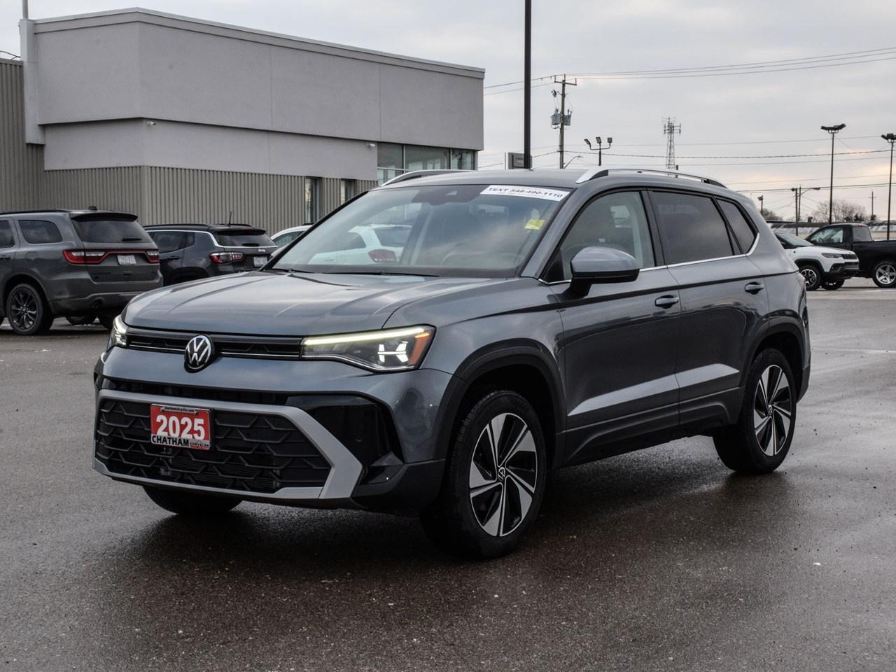 2025 Volkswagen Taos Comfortline 4Motion Photo