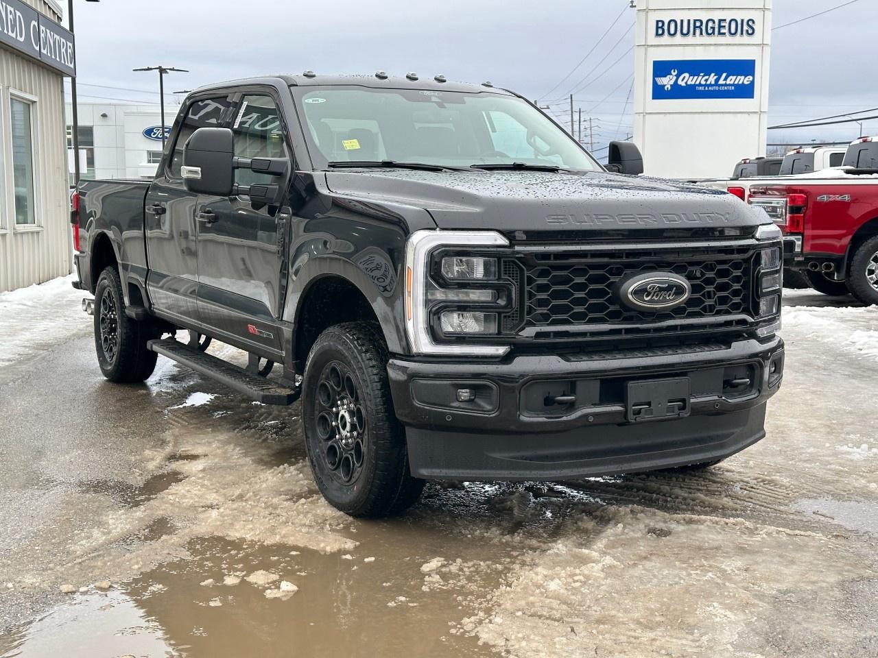 2026 Ford F-350 Super Duty SRW LARIAT 4WD CREW CAB 6.75' BOX Photo3