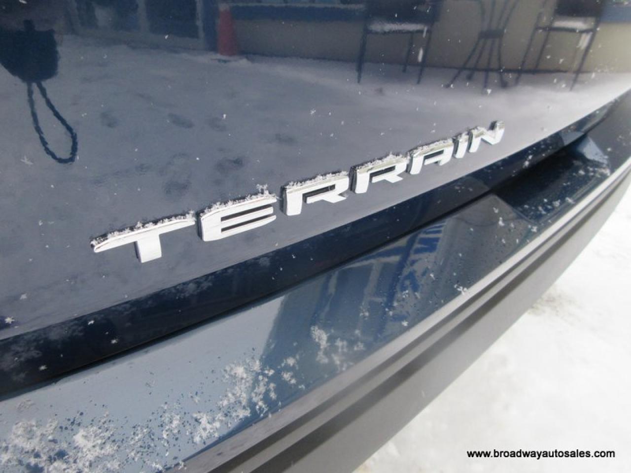 2022 GMC Terrain ALL-WHEEL DRIVE SLE-PACKAGE 5 PASSENGER 1.4L - TURBO.. NAVIGATION.. PANORAMIC SUNROOF.. HEATED SEATS.. BACK-UP CAMERA.. POWER TAILGATE.. Photo