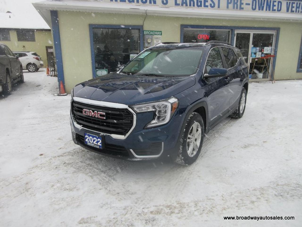 2022 GMC Terrain ALL-WHEEL DRIVE SLE-PACKAGE 5 PASSENGER 1.4L - TURBO.. NAVIGATION.. PANORAMIC SUNROOF.. HEATED SEATS.. BACK-UP CAMERA.. POWER TAILGATE.. Photo2