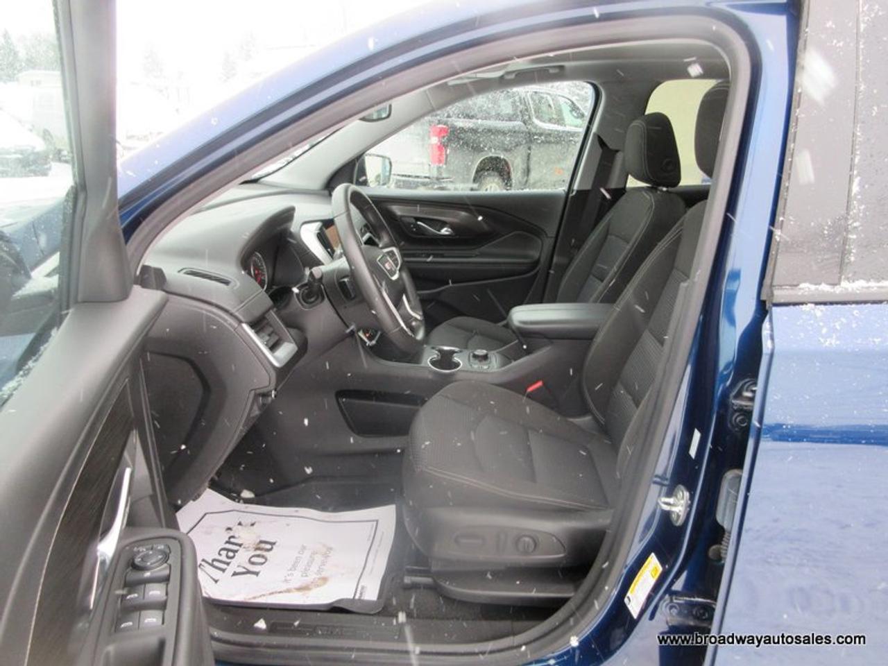 2022 GMC Terrain ALL-WHEEL DRIVE SLE-PACKAGE 5 PASSENGER 1.4L - TURBO.. NAVIGATION.. PANORAMIC SUNROOF.. HEATED SEATS.. BACK-UP CAMERA.. POWER TAILGATE.. Photo