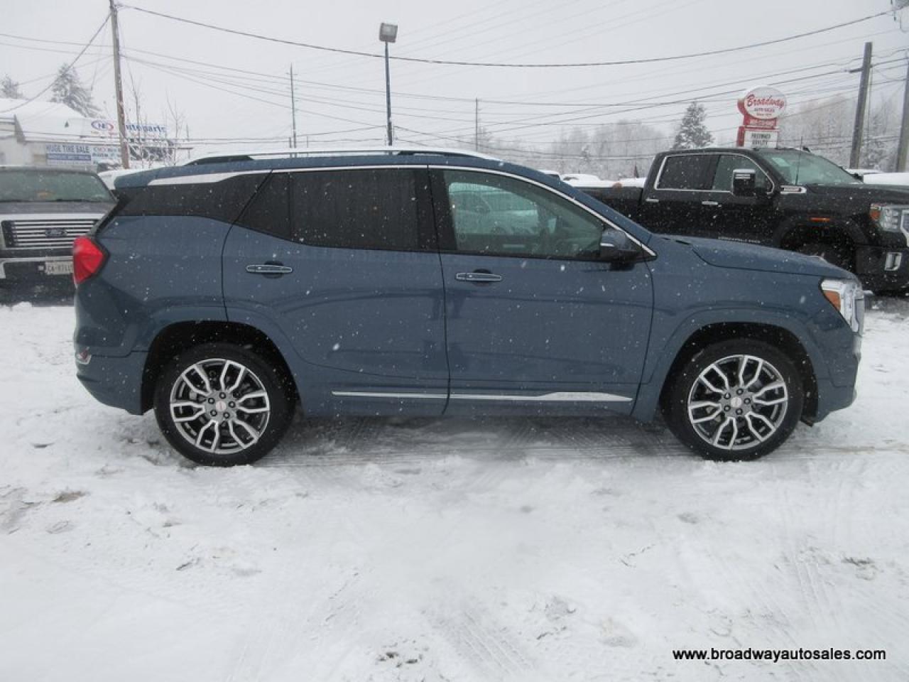 2024 GMC Terrain ALL-WHEEL DRIVE DENALI-PACKAGE 5 PASSENGER 1.5L - TURBO.. NAVIGATION.. PANORAMIC SUNROOF.. LEATHER.. HEATED SEATS & WHEEL.. BACK-UP CAMERA.. Photo