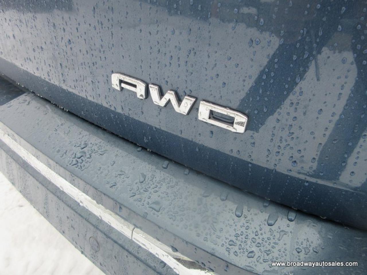 2024 GMC Terrain ALL-WHEEL DRIVE DENALI-PACKAGE 5 PASSENGER 1.5L - TURBO.. NAVIGATION.. PANORAMIC SUNROOF.. LEATHER.. HEATED SEATS & WHEEL.. BACK-UP CAMERA.. Photo