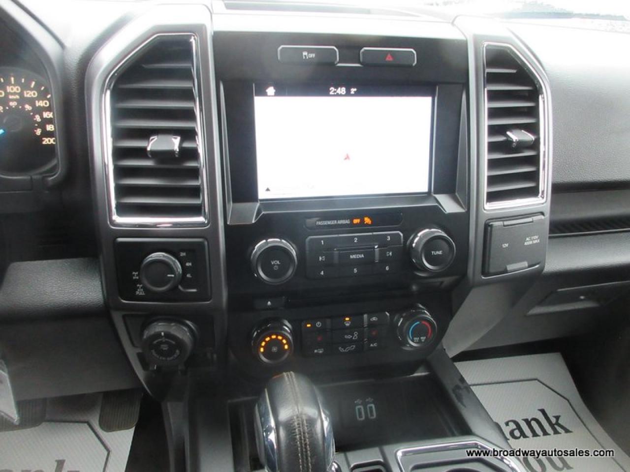 2016 Ford F-150 GREAT KM'S XLT-SPORT-MODEL 5 PASSENGER 3.5L - ECO-BOOST.. 4X4.. CREW-CAB.. SHORTY.. NAVIGATION.. POWER PEDALS.. HEATED SEATS.. BACK-UP CAMERA.. Photo