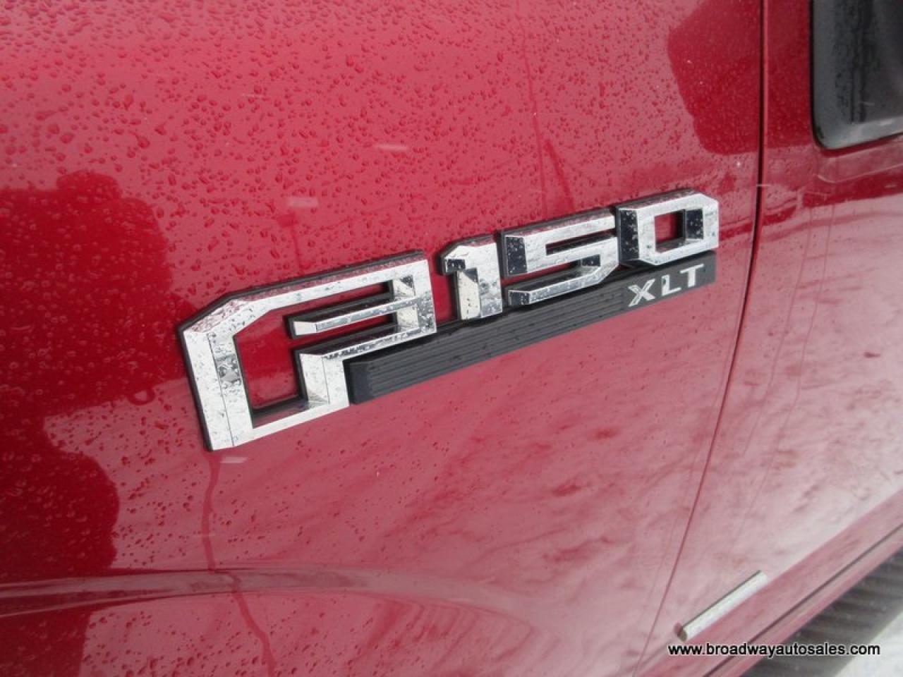 2016 Ford F-150 GREAT KM'S XLT-SPORT-MODEL 5 PASSENGER 3.5L - ECO-BOOST.. 4X4.. CREW-CAB.. SHORTY.. NAVIGATION.. POWER PEDALS.. HEATED SEATS.. BACK-UP CAMERA.. Photo