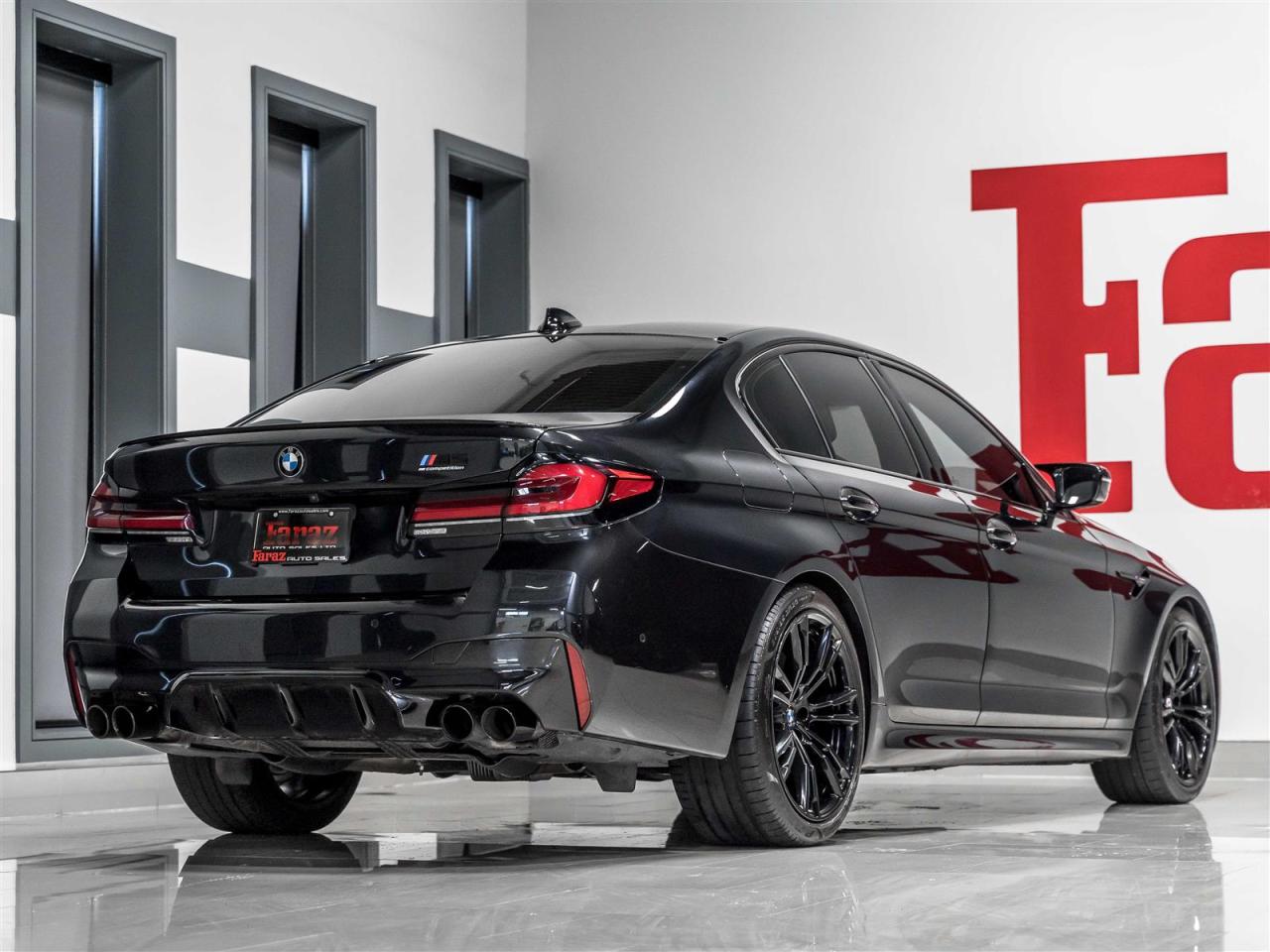 2023 BMW M5 COMPETITION|CARBON ROOF|PARKING ASSISTANCE PLUS|LOADED Photo