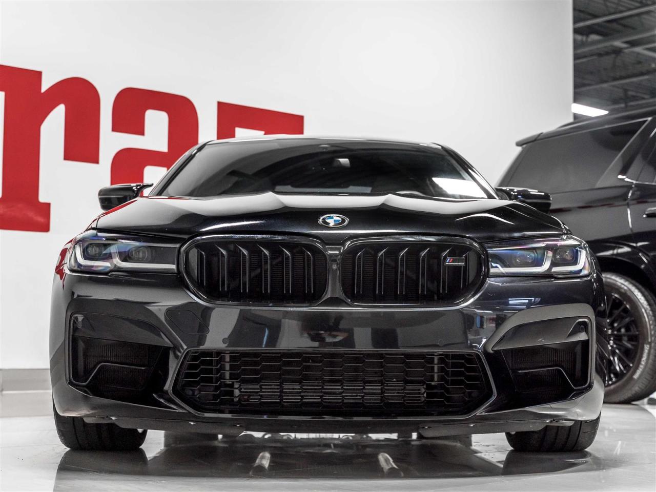 2023 BMW M5 COMPETITION|CARBON ROOF|PARKING ASSISTANCE PLUS|LOADED Photo